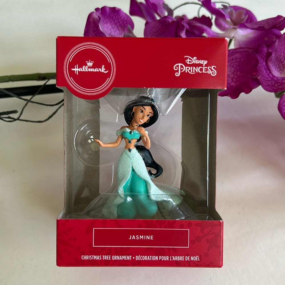 Hallmark Disney Princess Jasmine Holiday Ornament